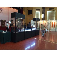 租赁黑色高档玻璃展示柜